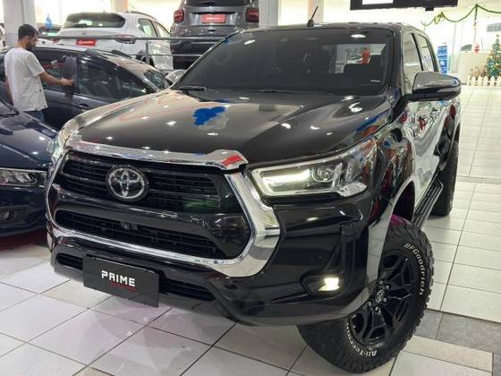 TOYOTA HILUX 2.8 D-4D TURBO DIESEL CD SRX 4X4 AUTOMÁTICO